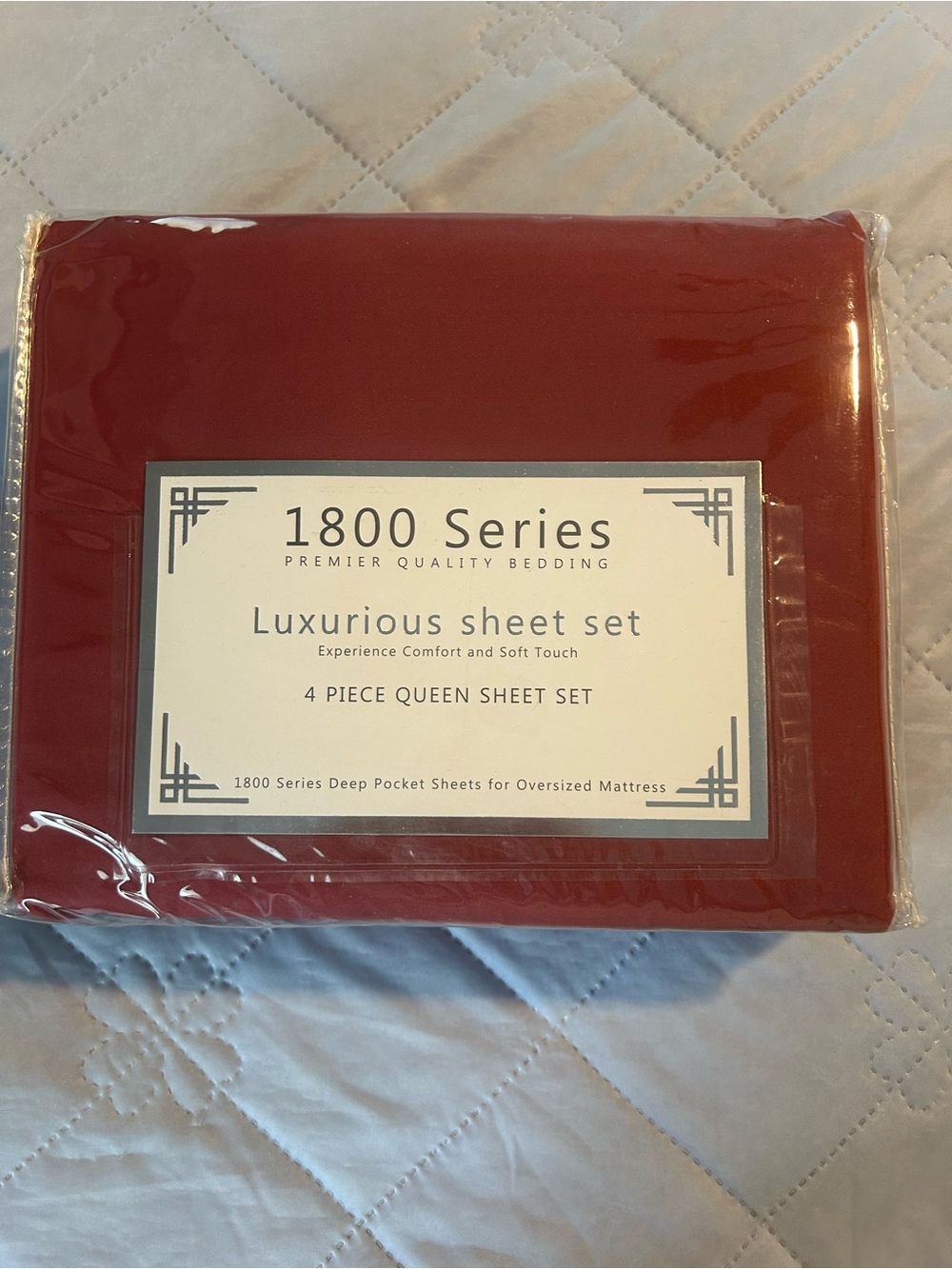 Luxurious Red Queen Sheet Set - 4 Piece